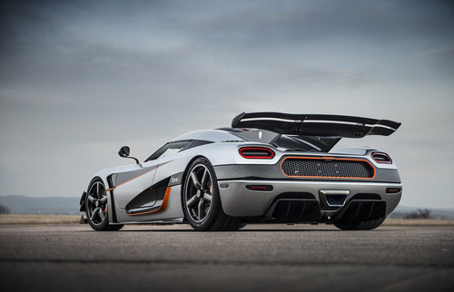 Koenigsegg One 1 (Кё́нигсегг 1) сзади