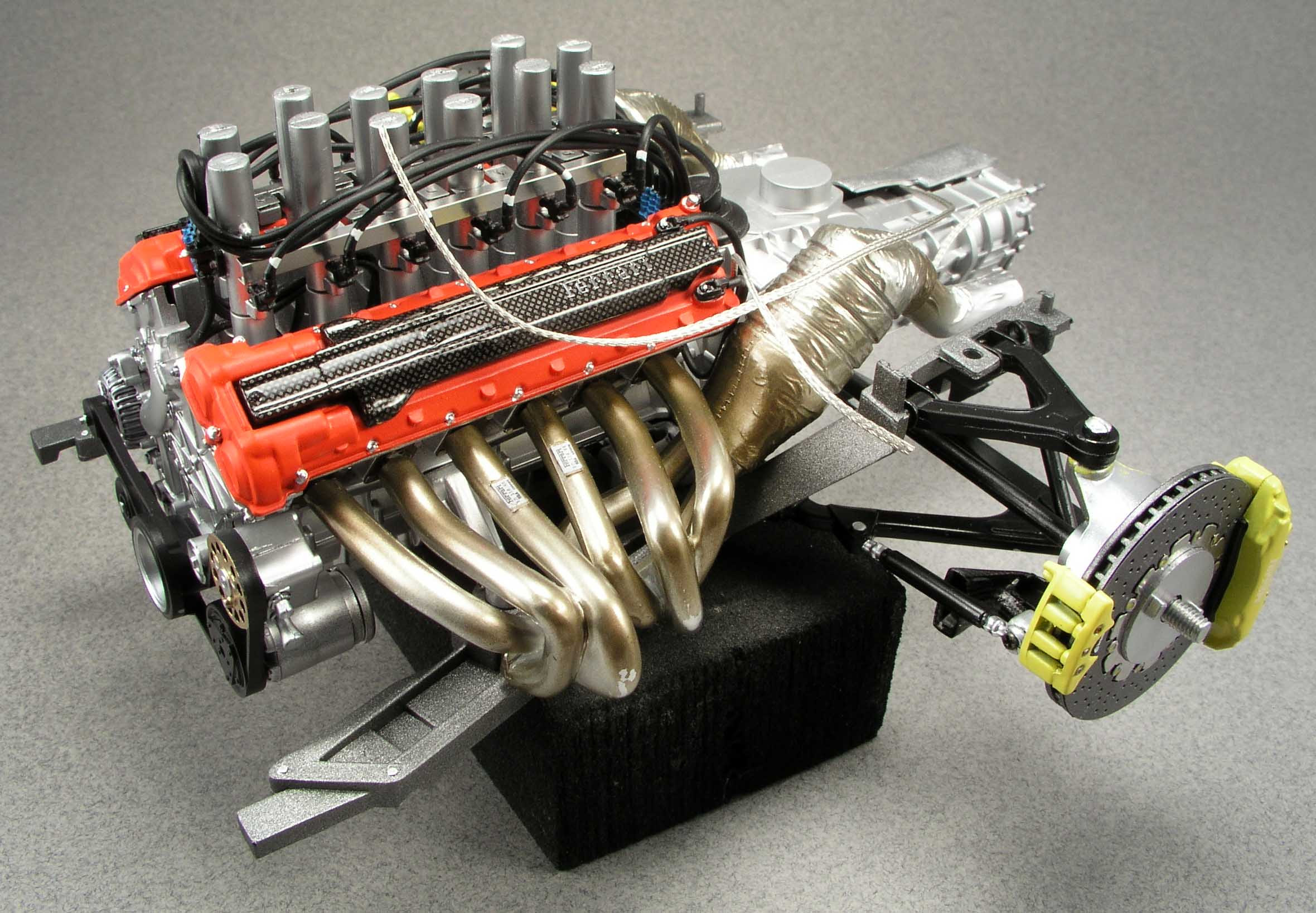 Обзор двигателей автомобилей. Ferrari Enzo мотор. Модель двигателя a4crx46t. Ferrari f136 engine. Двигатель Феррари Энзо ГРМ.